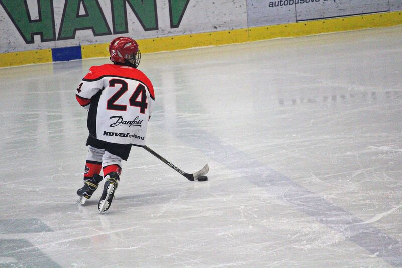 hockey-3942842_1920